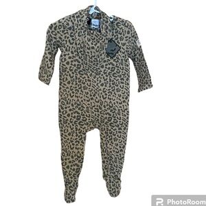 Superman Romper/Sleeper & Bandana Bib - Size 6-9 Months - NWT